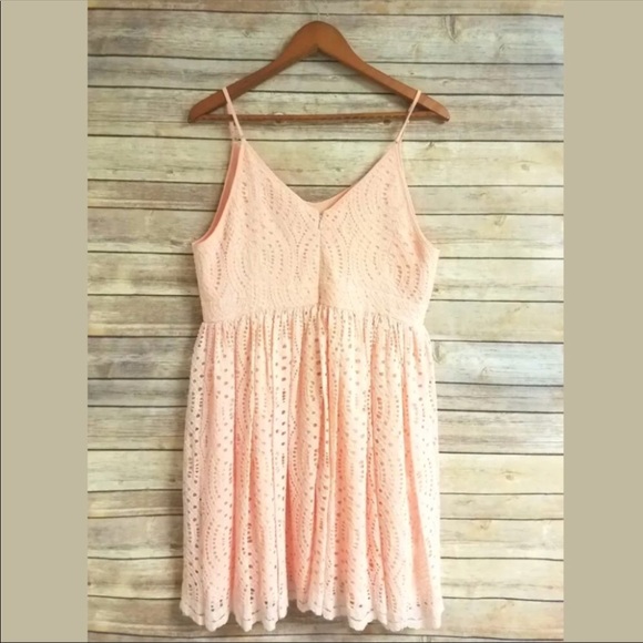 DEVLIN SELMA, Party Dress | Blush Size Large - Picture 5 of 7